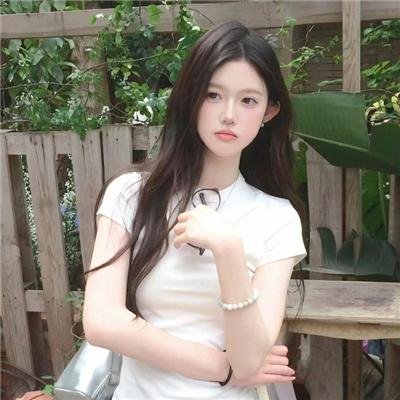 古城春色